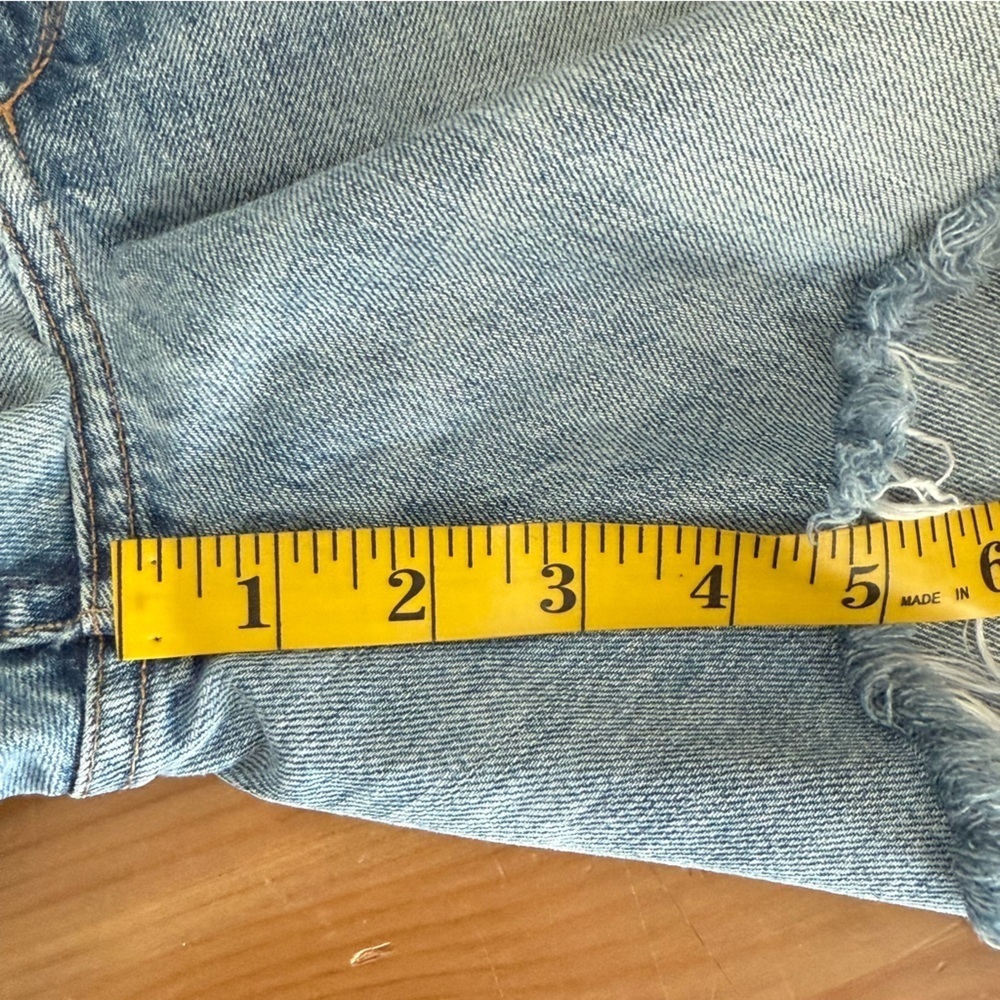 RAG & BONE Asymmetrical Zippered Riveted Waistband Distressed Hem Denim Short 28 - Picture 4 of 7